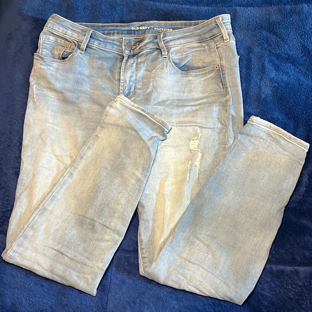 NWOT Old Navy Rockstar Regular, Mid-Rise Light Blue Jeans.